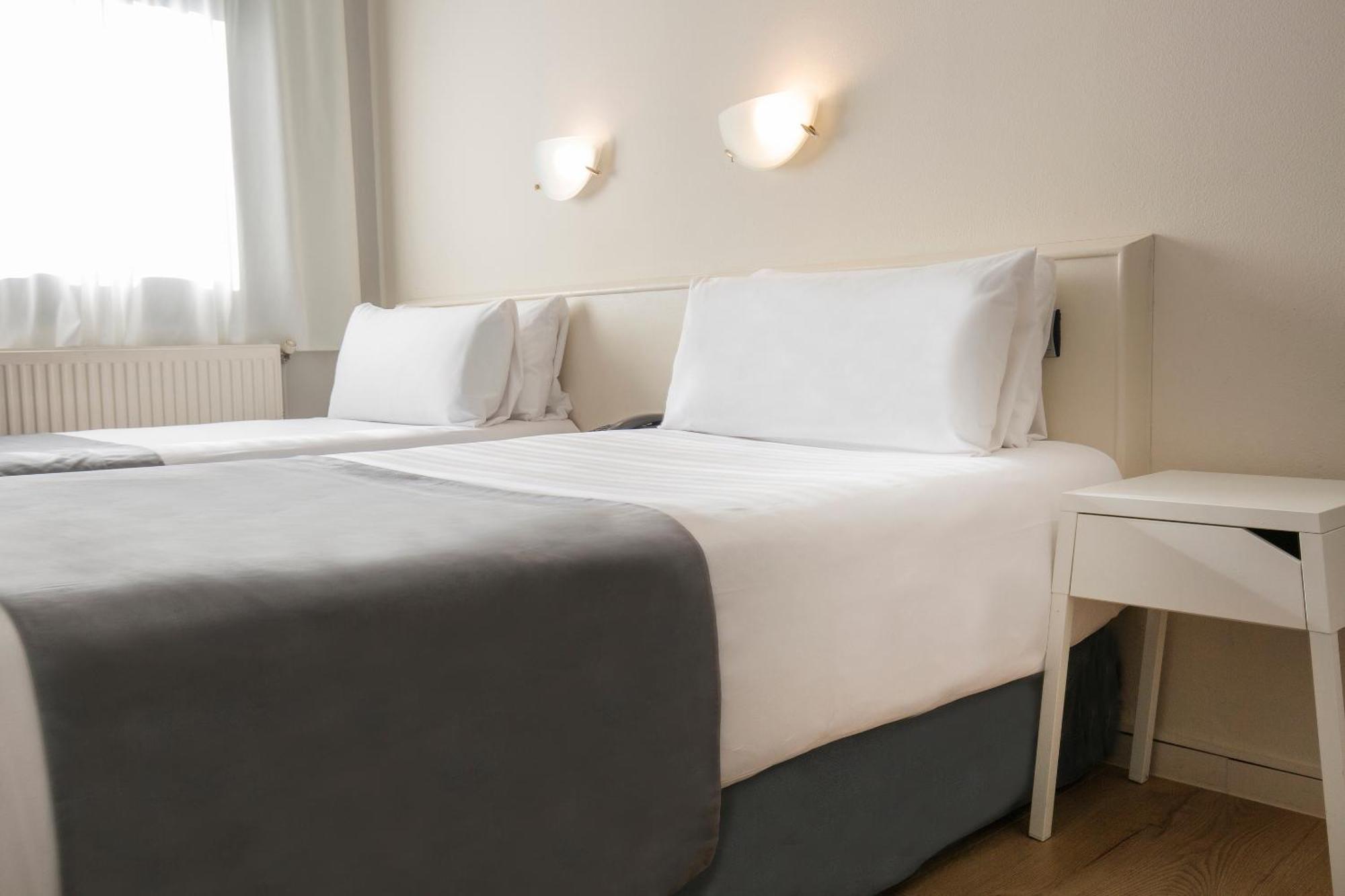 Hotel Camel Lot باس دي لا كاسا الغرفة الصورة